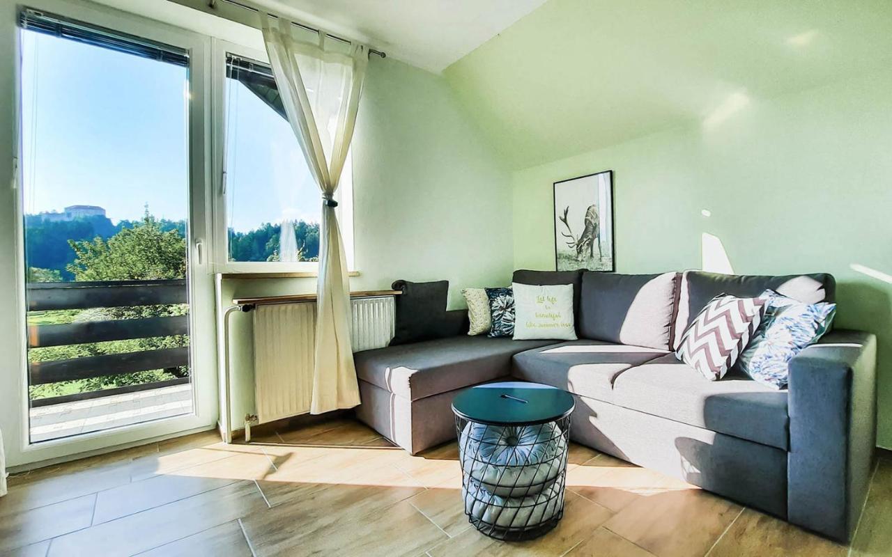 Deerwood Villa-Modern Cozy Apartment With Castle View Bled Exteriör bild