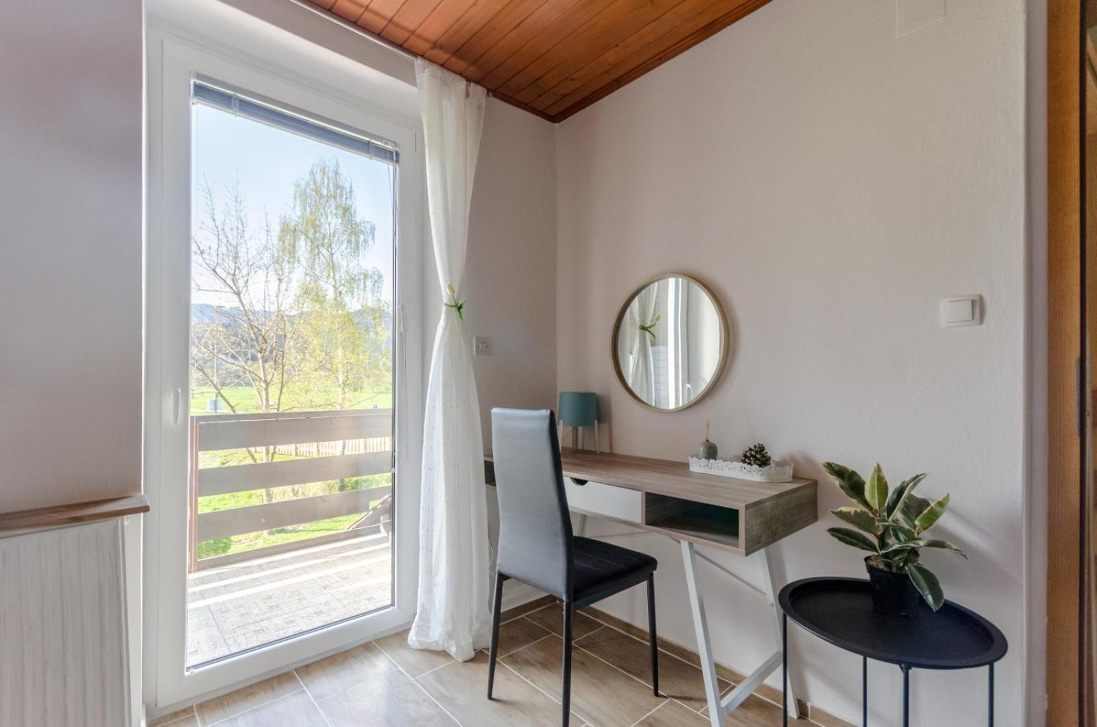 Deerwood Villa-Modern Cozy Apartment With Castle View Bled Exteriör bild